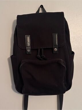 Everlane Black Canvas Backpack with Front Pocket